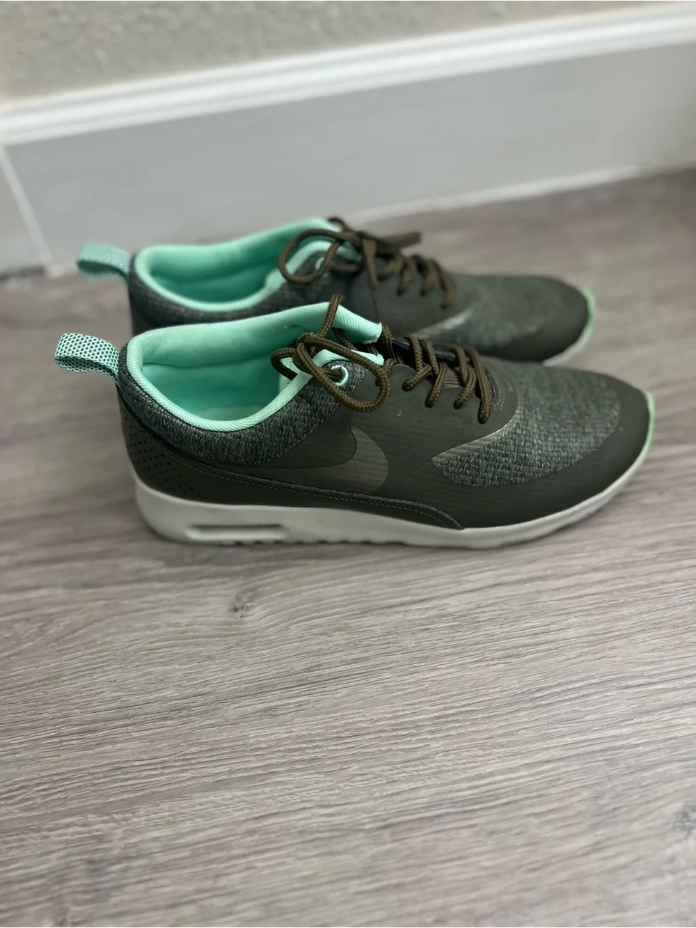 Nike Women’s Olive Green and Mint Lace-Up Sneakers